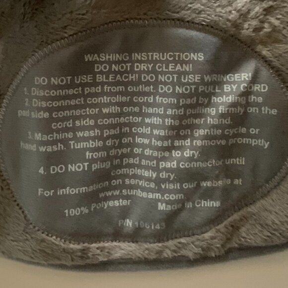 Sunbeam Heating Pad with Adjustable Settings - Brand New (No Box) - Picture 9 of 11